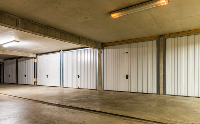 Boxes de parking : le stockage est désormais autorisé sous conditions… mais pas pour tous les propriétaires ! - Notaires Office